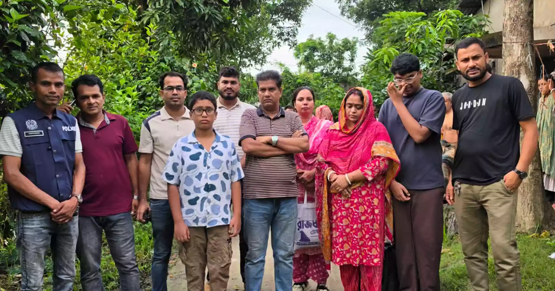Absconding Chandpur gold trader held with family in Chattogram