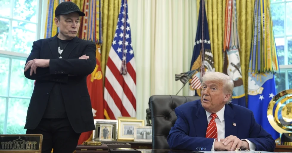 Musk forming new political party