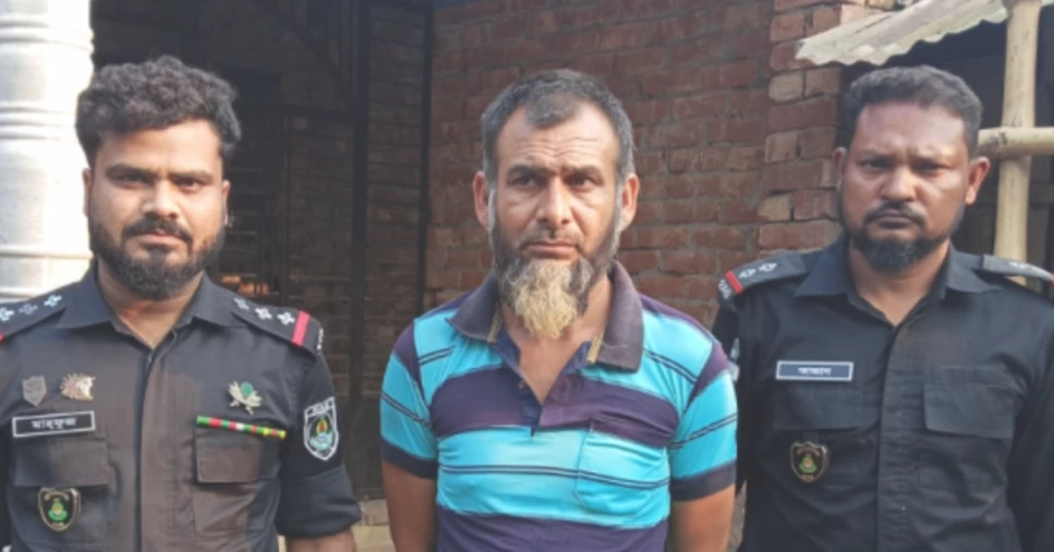 Filling Station manager killed in Narail: Truck driver held in Jashore