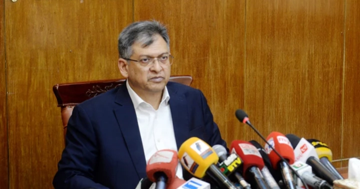 Govt not worried over crude bomb blasts, arson attacks: Home Minister