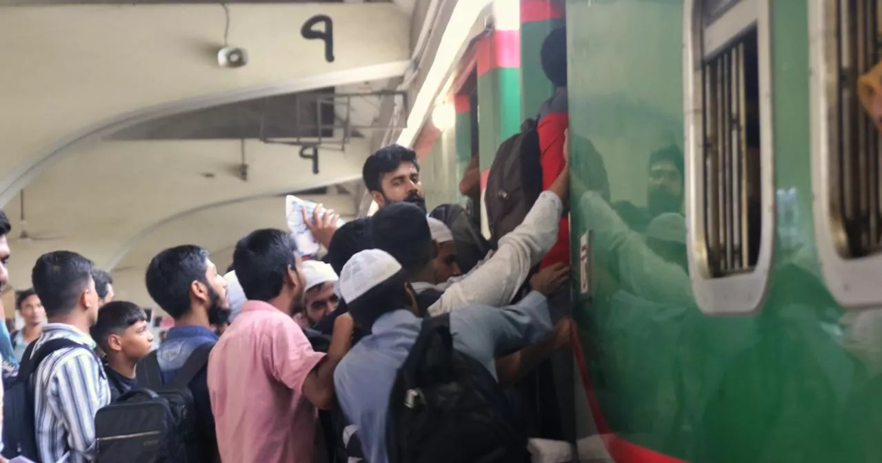 Eid homebound journeys begin amid rain in Dhaka transport hubs