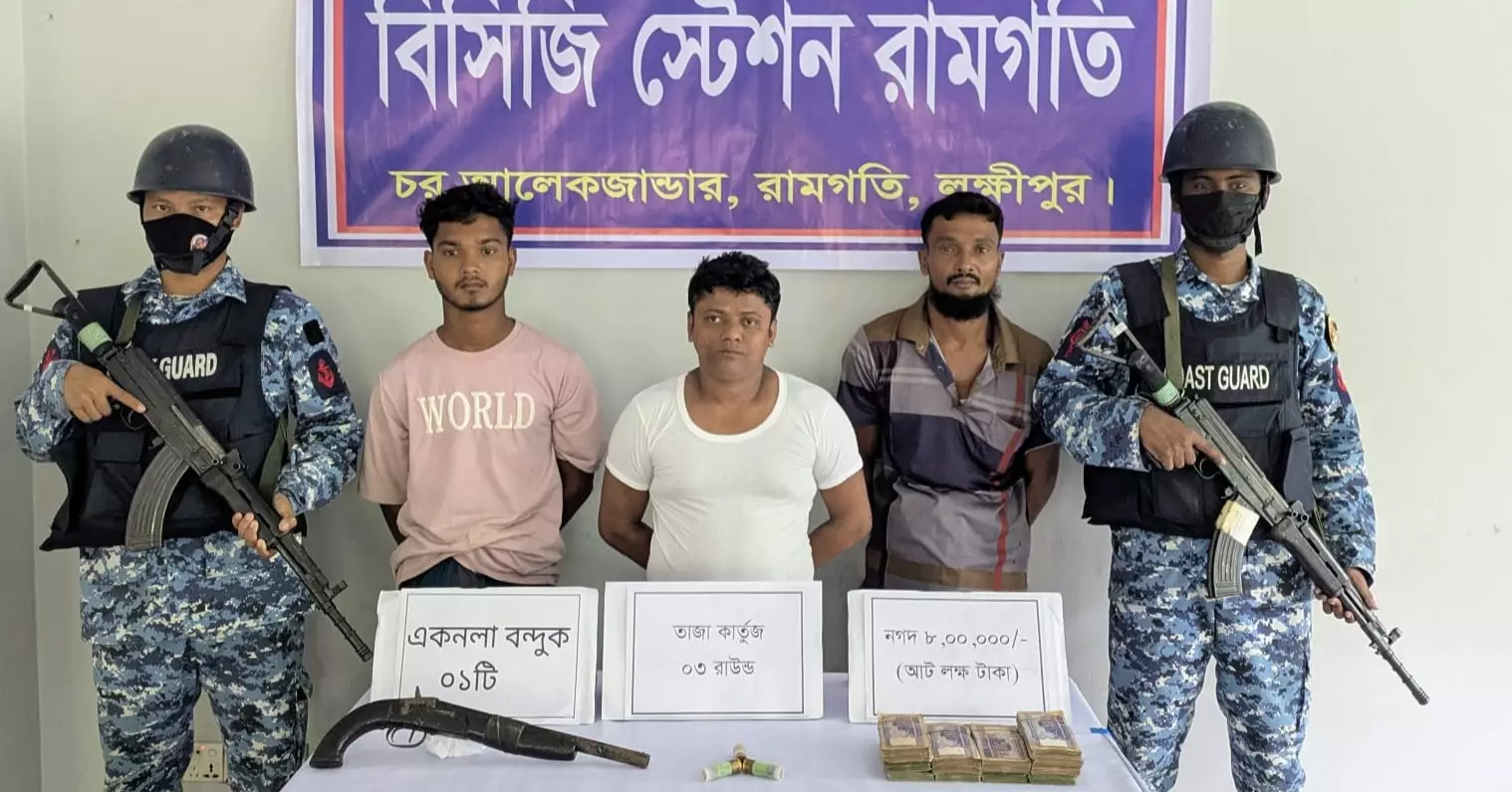 3 robbers detained in Lakshmipur
