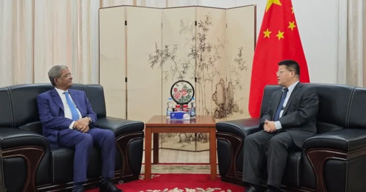 Fakhrul discusses bilateral issues with Chinese ambassador