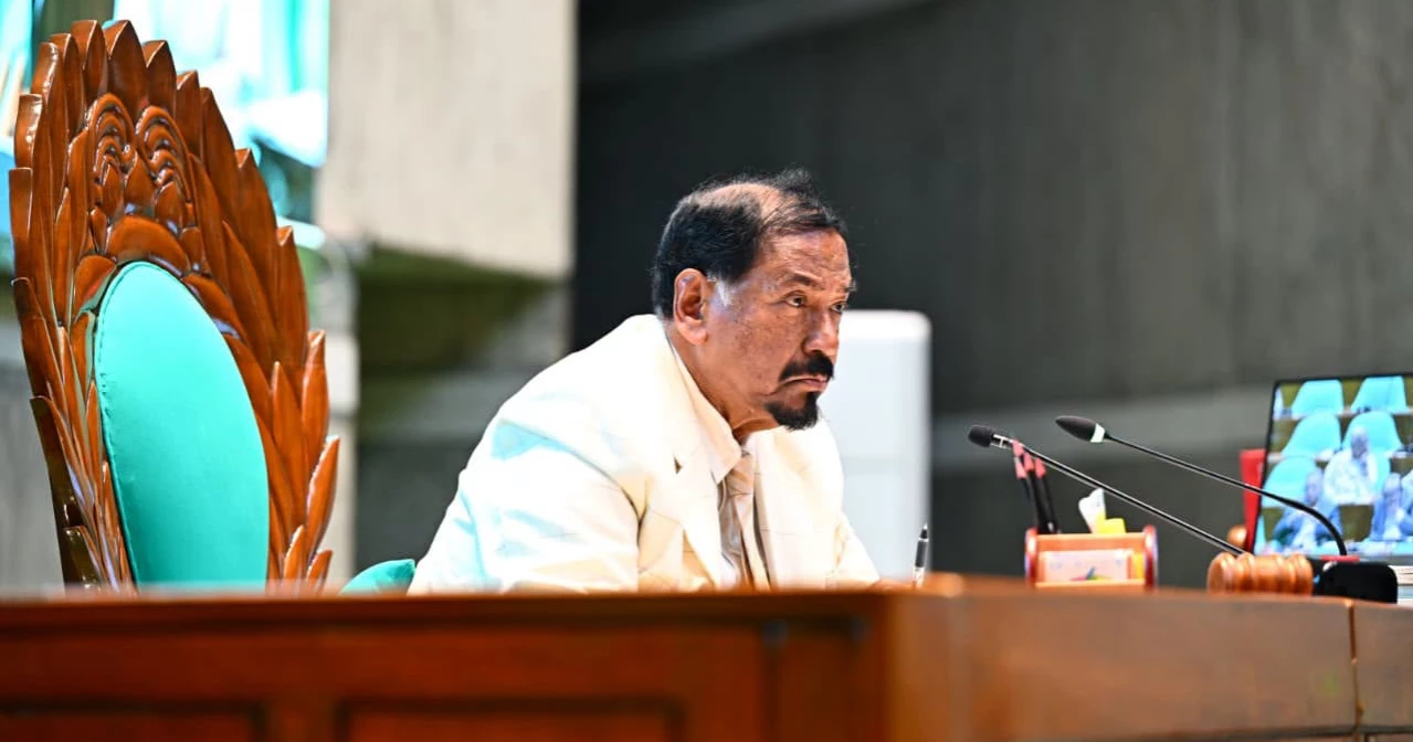 Speaker reminds MPs not to use mobile phones during House proceedings