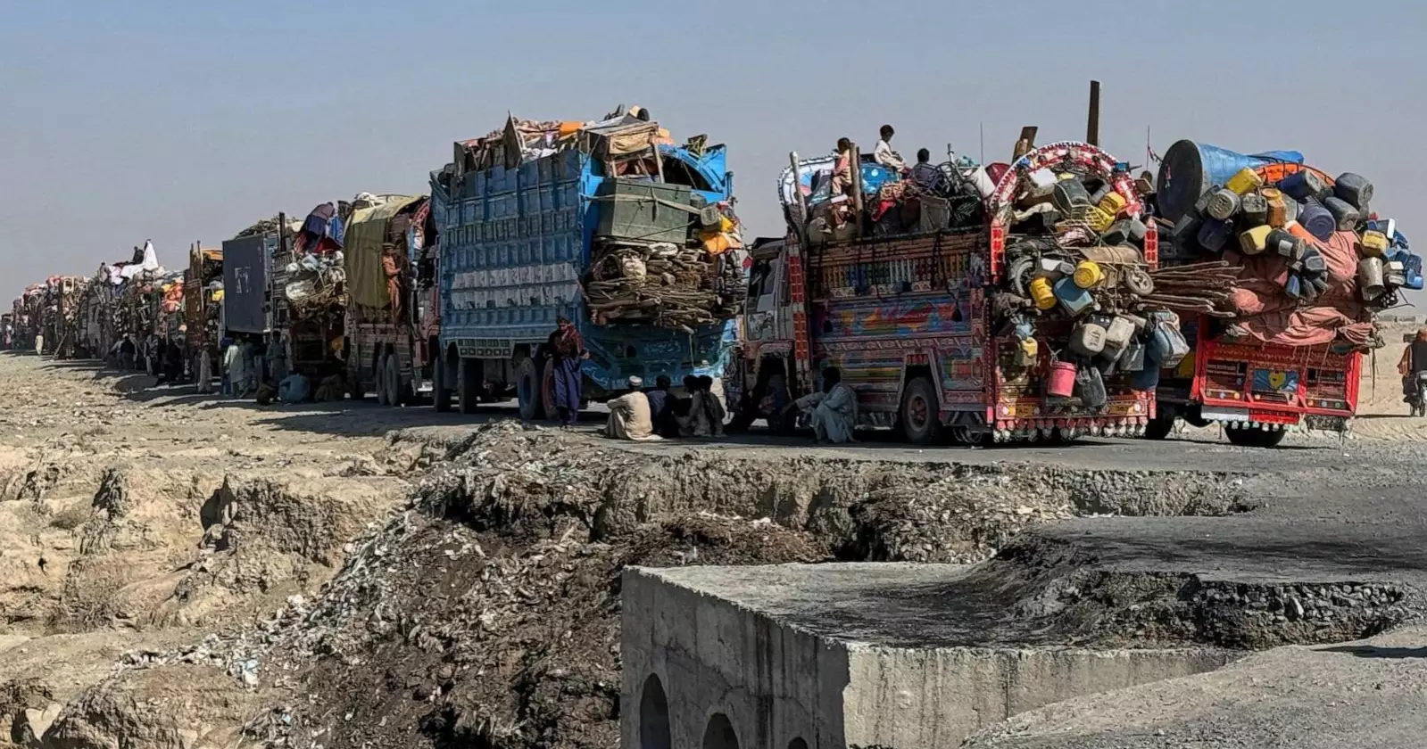 4 Afghan civilians killed in border clash amid peace talks with Pakistan