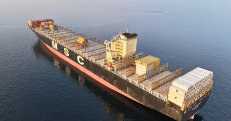 Over 40 container ships remain stranded in Gulf amid Iran conflict