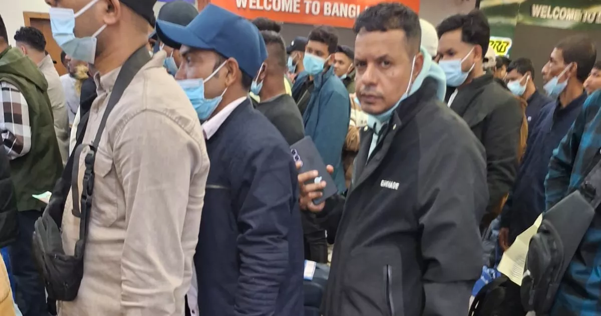 172 Bangladeshis return home voluntarily from Libya