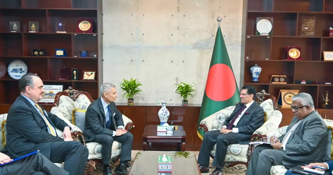 Defence issues not discussed in meeting with US assistant secretary: FM Khalilur