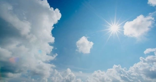 Mild heat wave prevails in parts of country