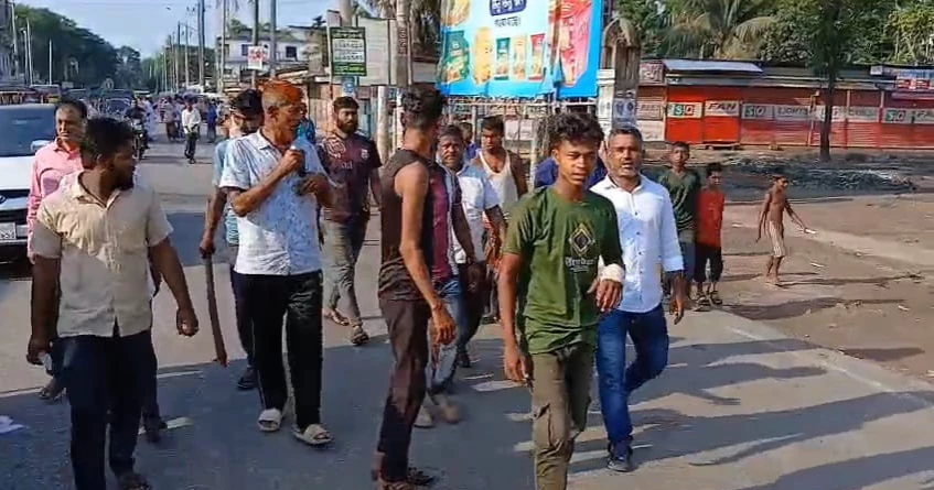 Bus, CNG auto-rickshaw services remain halted for 2nd day in Bhola