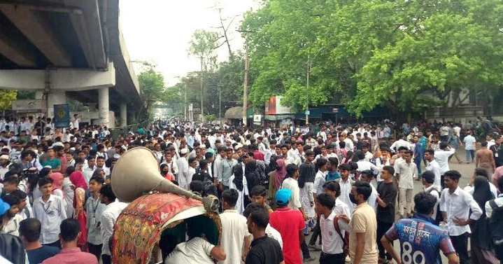 Polytechnic students stage demonstrations in Dhaka, several districts