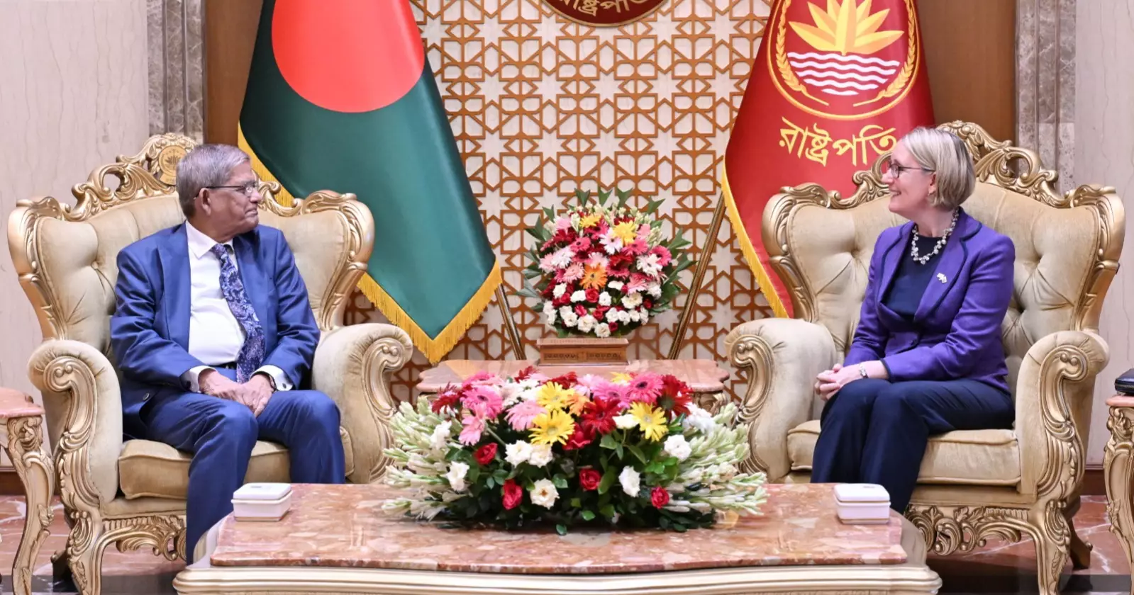 President seeks stronger UK cooperation in education, HR development, trade, investment