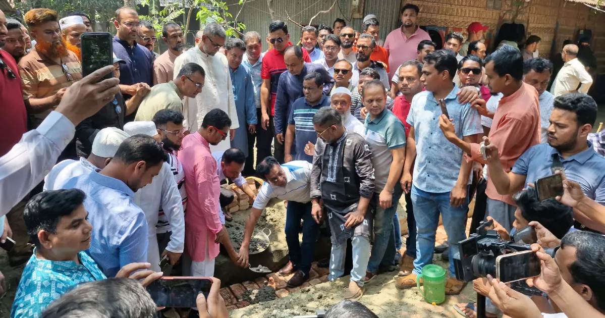 PM arranges house for family of slain Feni Jubo Dal leader