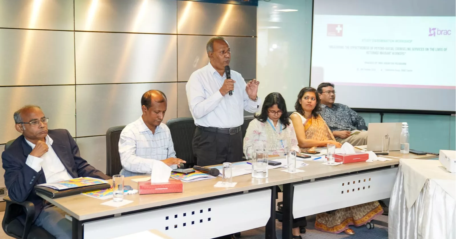 Bangladesh’s migrant workers face diverse challenges, problems: Study