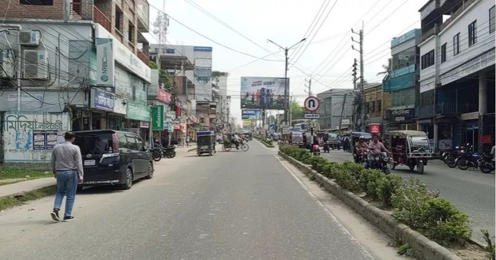 Bus services in Chuadanga suspended over attacks on bus workers