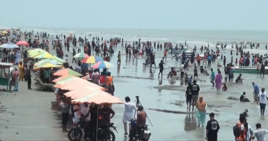 Eid vacation: Kuakata sees growing tourist influx