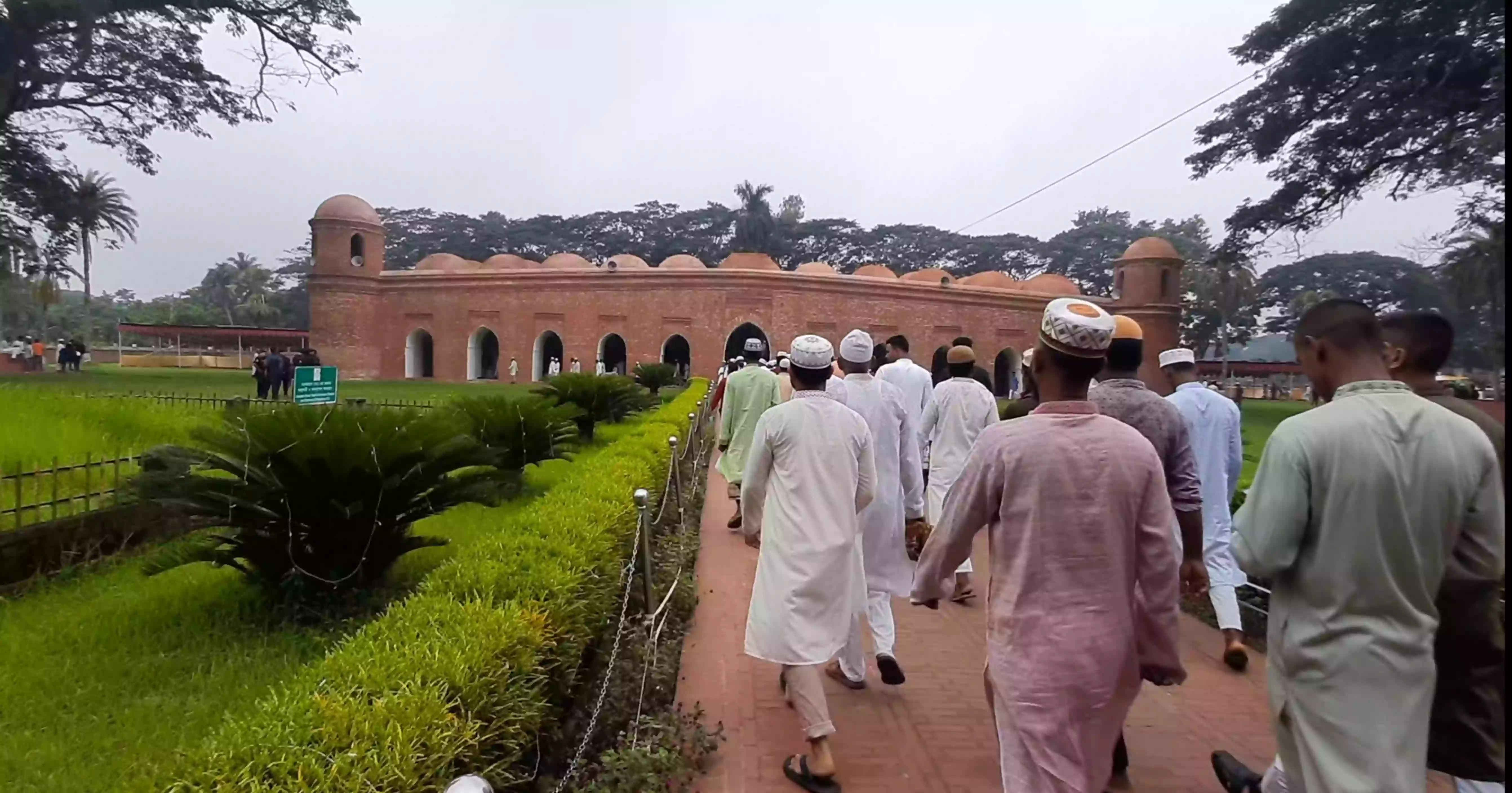 Eid-ul-Azha congregations held peacefully across the country