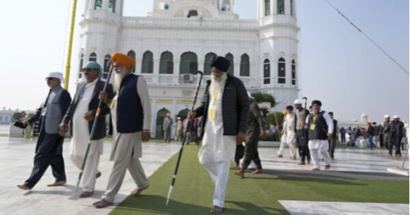 Sikh leaders urge India to lift ban on pilgrims traveling to Pakistan shrine