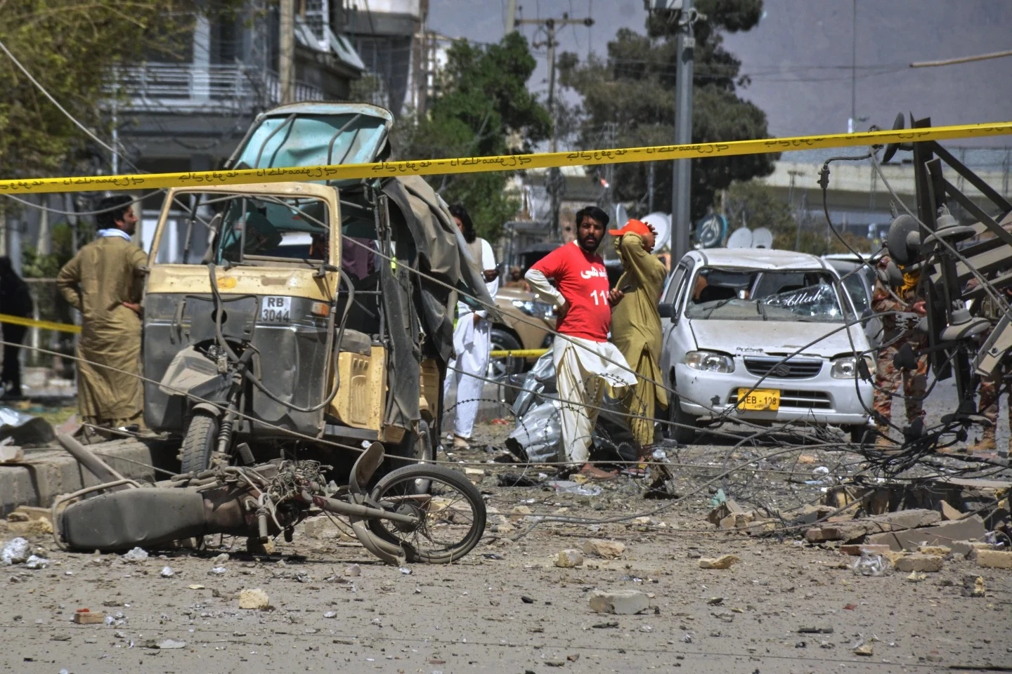 At least 8 killed in car bombing outside Pakistani paramilitary HQ