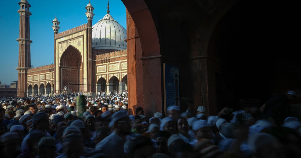 India's parliament set to debate controversial law on Muslim endowments