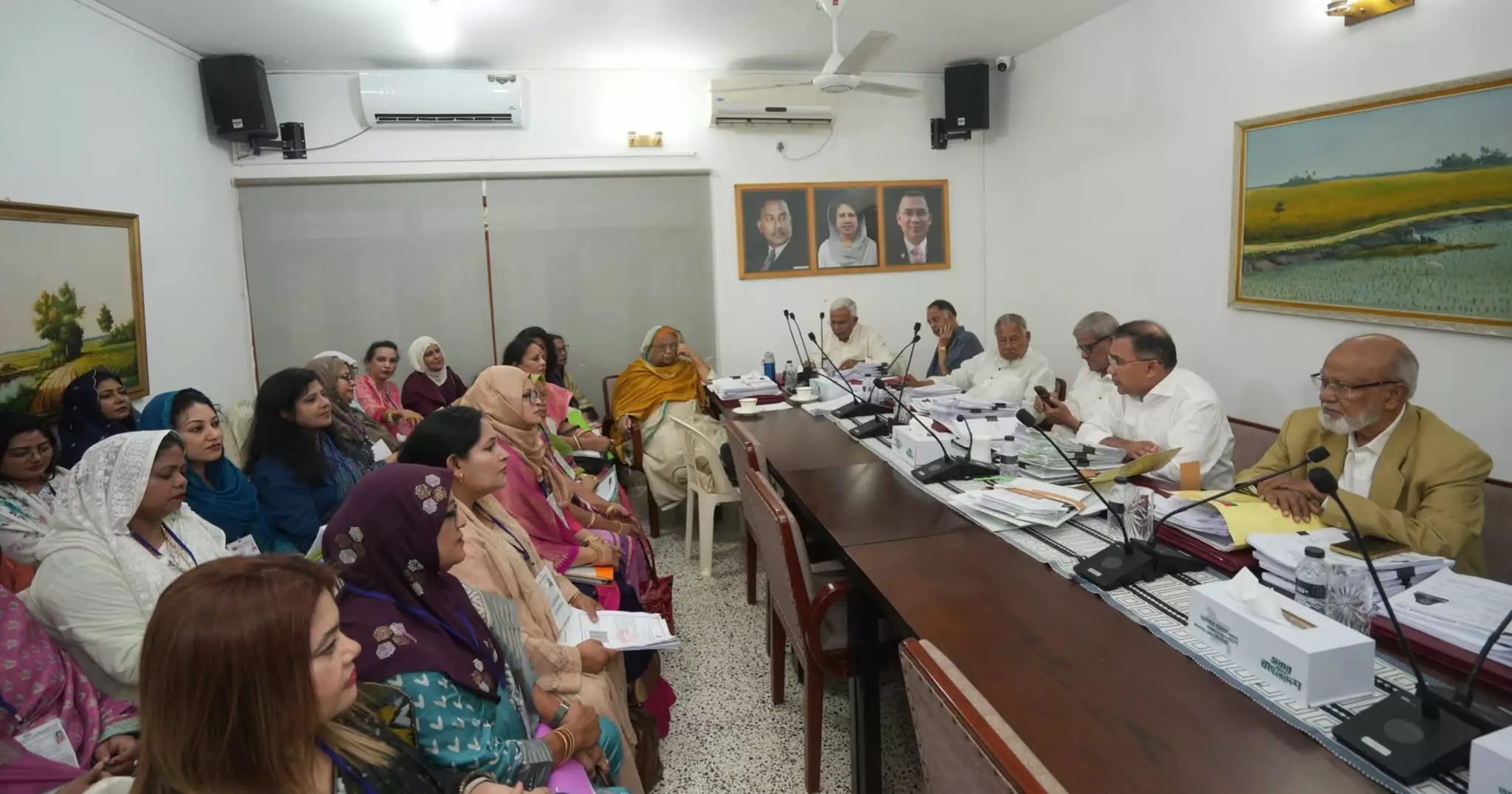 From afternoon to dawn: Tarique Rahman’s 12-hour session at Gulshan office