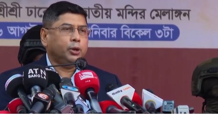 Bangladesh belongs to all, says Army Chief on Janmashtami