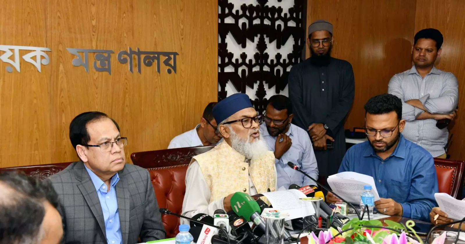 Over 10,000 Hajj pilgrims face uncertainty as accommodation not finalised: Adviser