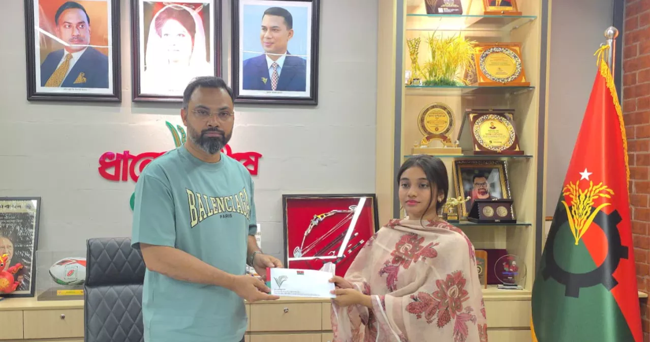 Aminul Haque provides Eid gifts for families of disappeared, slain BNP men