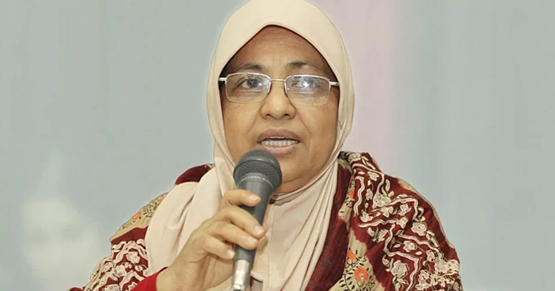 Tobacco control law needs urgent amendment: Health adviser