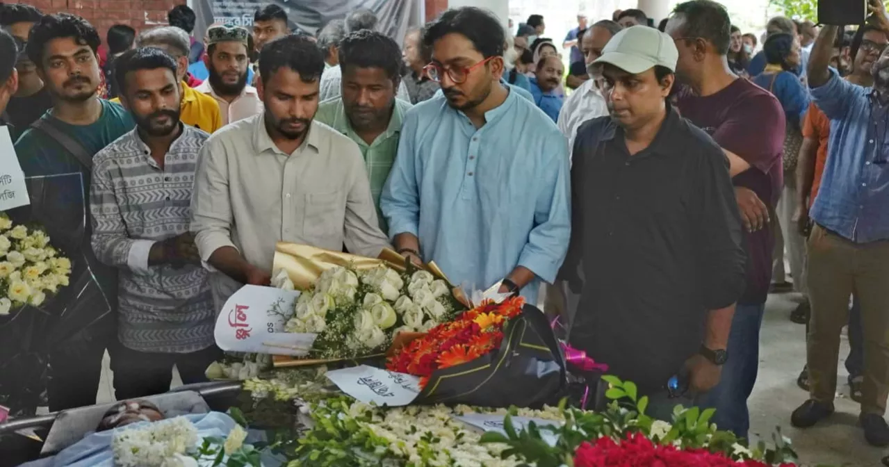 Final tribute paid to eminent artist Hamiduzzaman Khan at DU’s Charukala