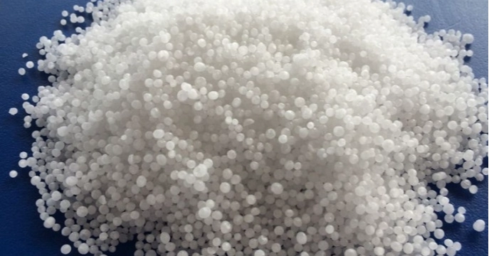 Urea stocks sufficient to meet demand till mid-July: Agriculture Minister