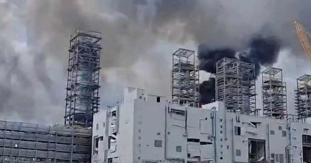 Two Bangladeshi workers killed in Russian factory fire; injured moved to Moscow