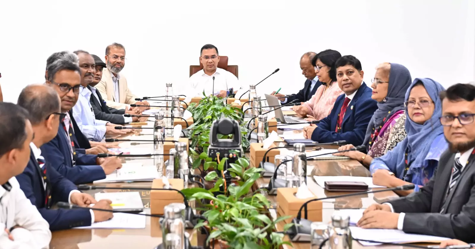 PM calls Dhaka’s air pollution a matter of shame