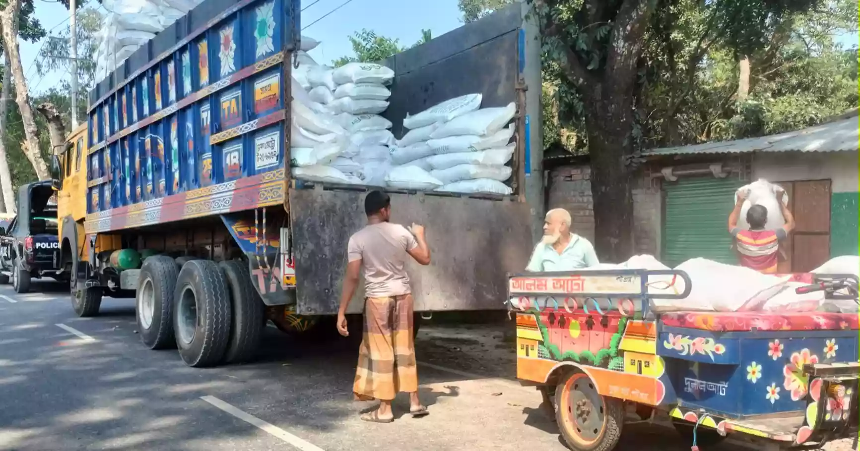 416 bags of fertilizer unauthorised for sale seized in Lalmonirhat