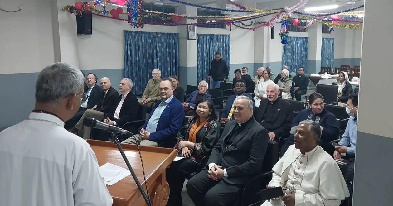 Diplomats join Christmas reunion at Archbishop’s House in Dhaka