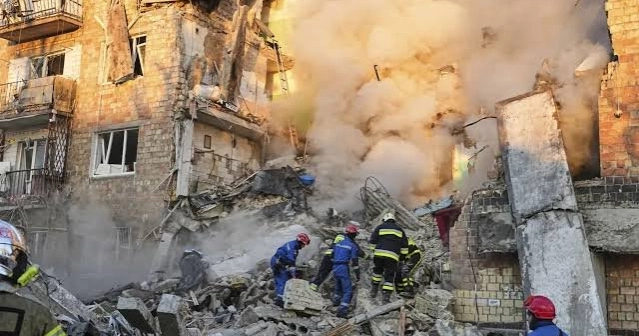 Russian attack kills at least 27 in Ukraine's Kyiv region