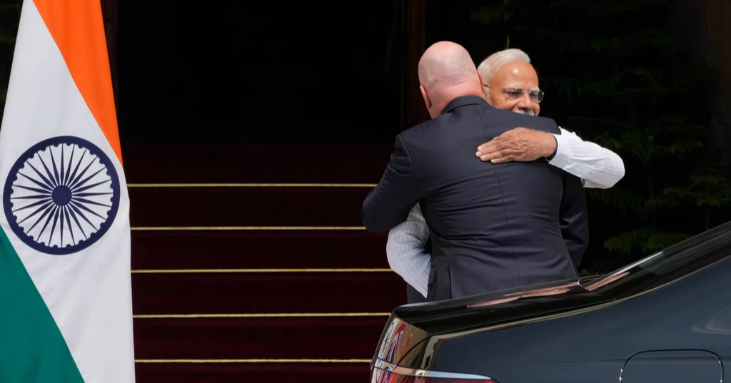 India, New Zealand strengthen ties after reviving free trade talks