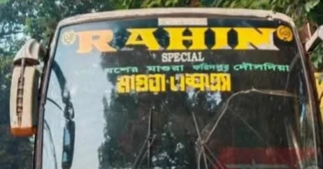 Bus torched in Jashore