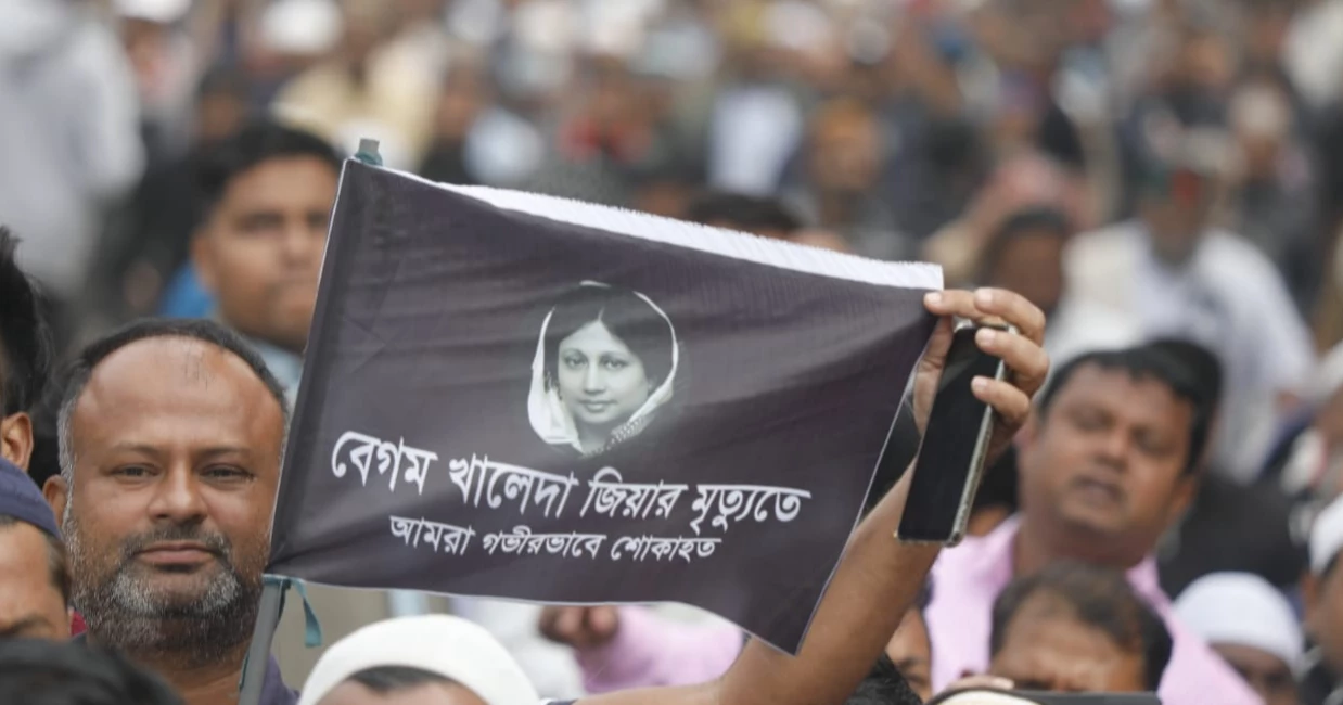 Photos: A nation in mourning; thousands gather at Khaleda Zia’s Janaza
