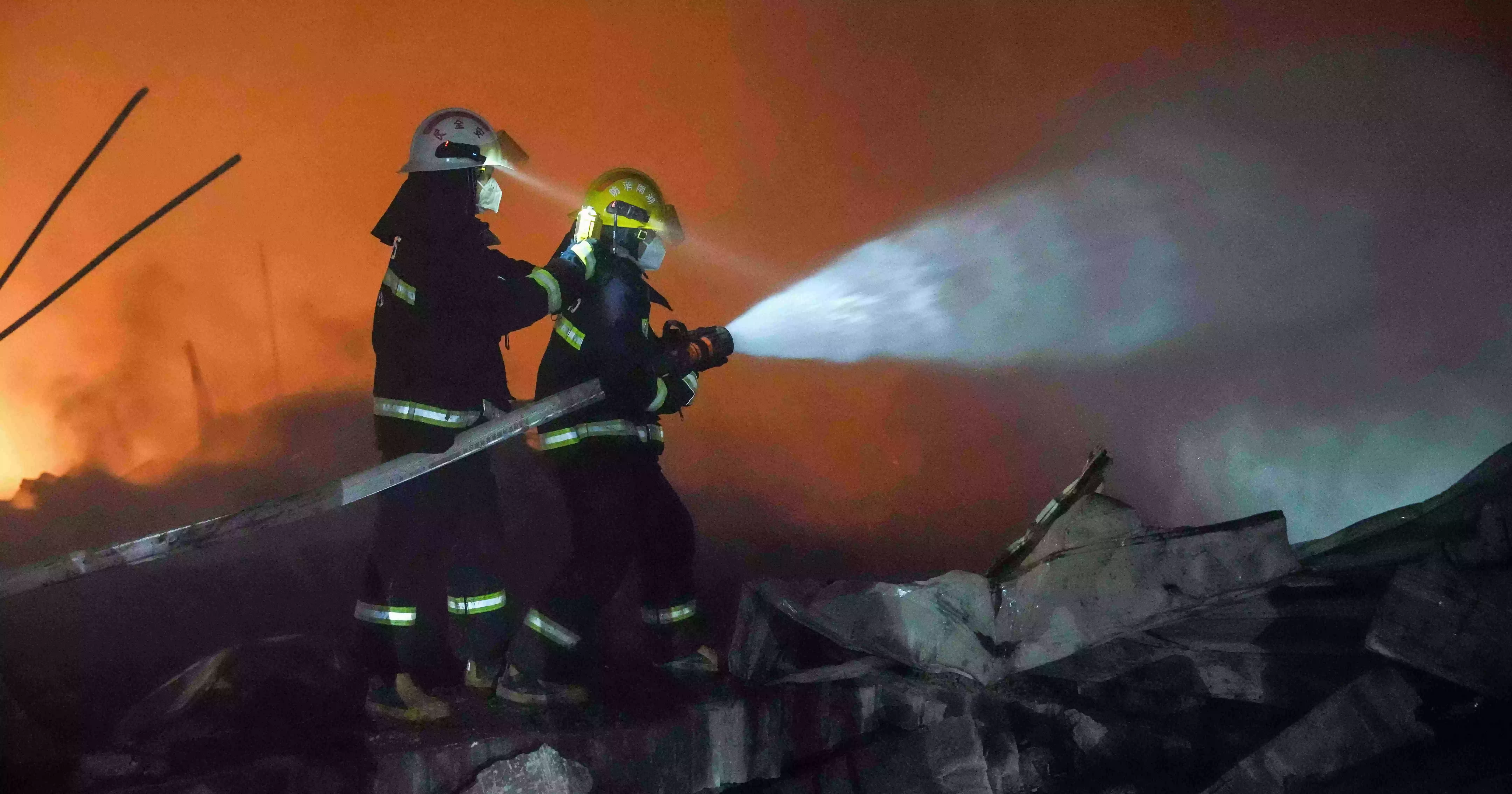 Explosion at Fireworks Factory in China Kills 26, Injures 61