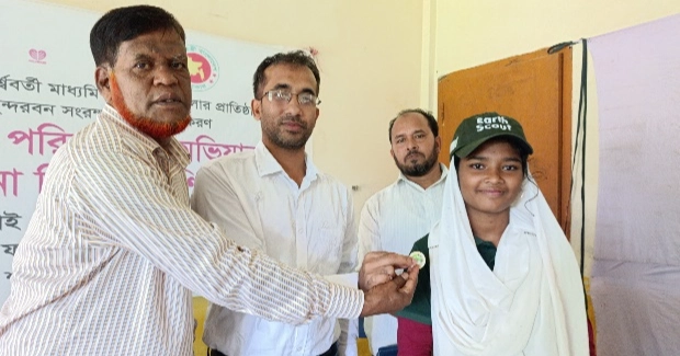 Building young environmental leaders through waste management training