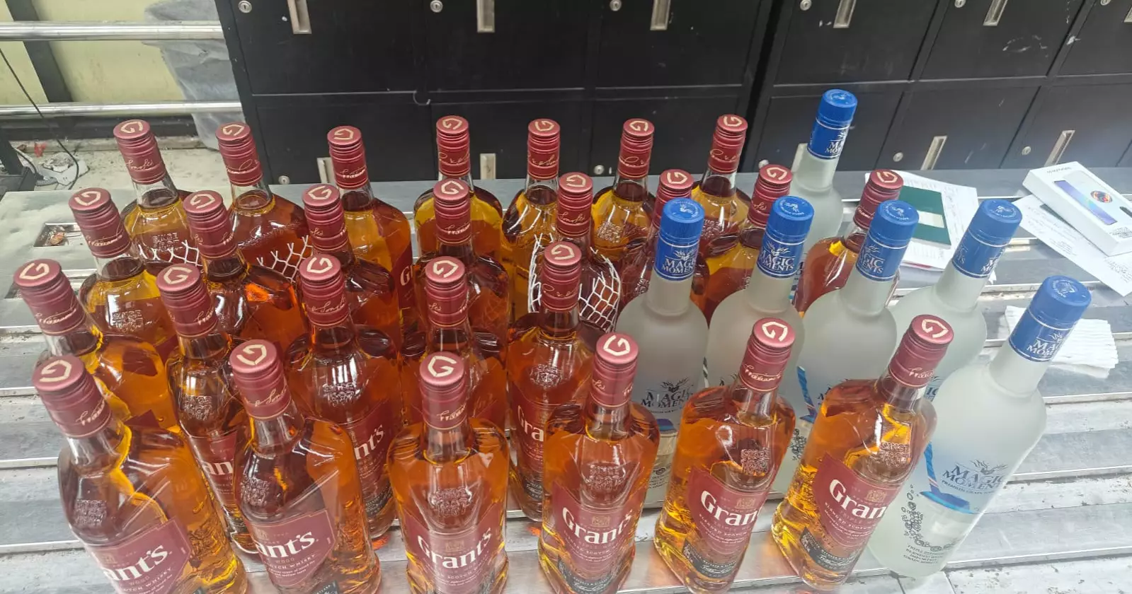 38.5 litres of foreign liquor seized at Dhaka airport