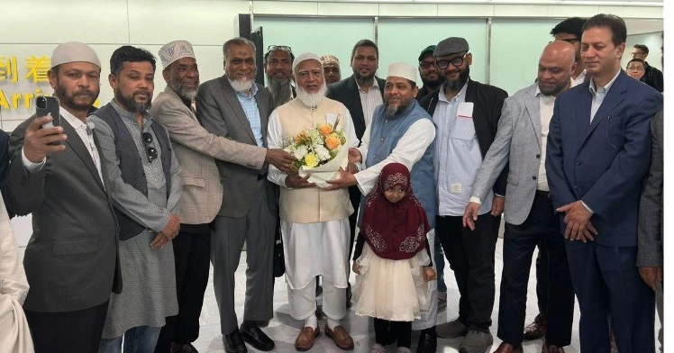 Ameer-e-Jamaat arrives in Japan on a 7-day visit
