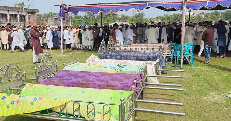 Bride, 3 others killed in Rampal road crash buried in Khulna