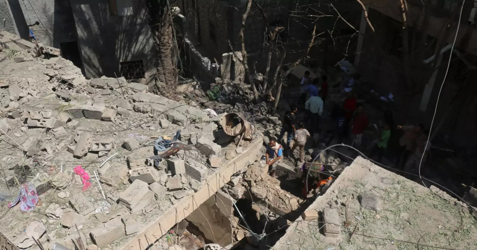 Yemen war death toll climbs to 1,677; over 276,000 displaced
