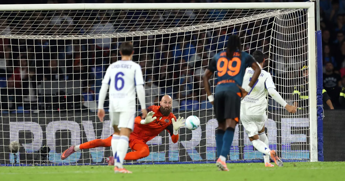 Newcomers Como hold champions Napoli as top spot shaken