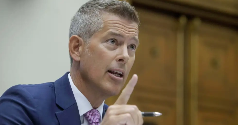 Trump administration limits Mexican flights, threatens Delta-Aeromexico alliance amid trade dispute