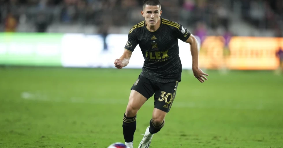 CONCACAF clears LAFC's Sergi Palencia of discriminatory language charge by Rapids' Chidozie Awaziem