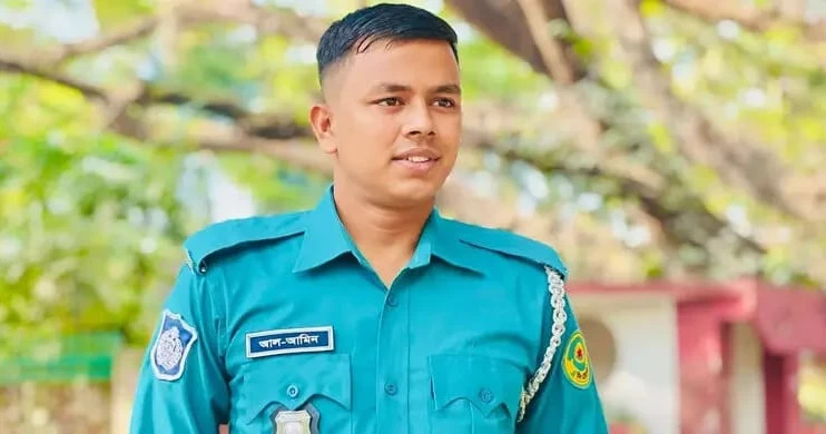 Cop injured while chasing ‘mugger’ in Ctg dies at CMCH