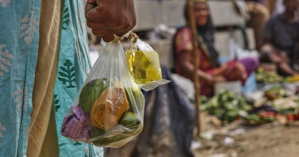 16mn Bangladeshis facing 'severe food insecurity'; 1.6mn children acutely malnourished